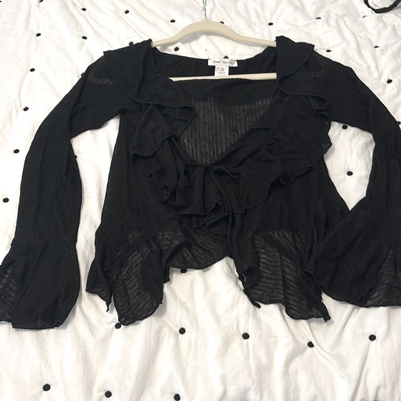 Black Ruffle crop - Picture 2 of 11